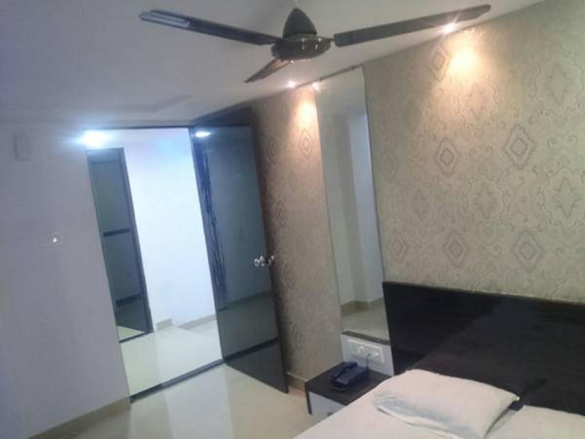 Prince International Navi Mumbai Exterior photo
